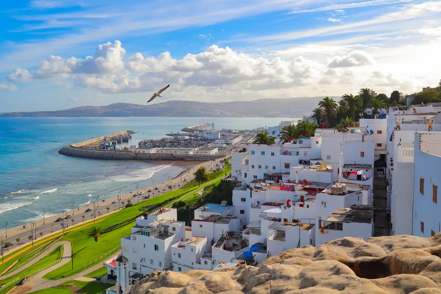 Vue de la corniche et de la baie de Tanger