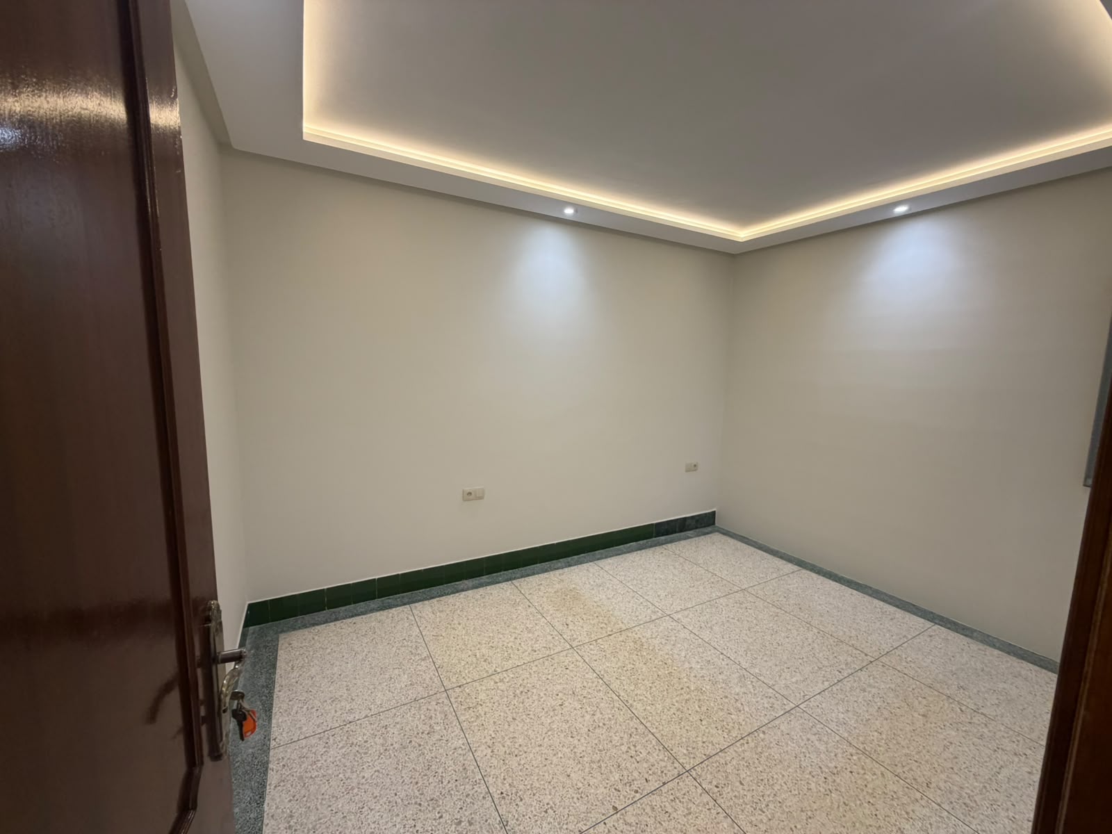b79968c2-55aa-4c68-b6e2-d4e286a3dba0 appartement vide a louer
