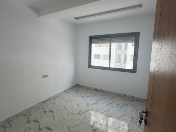 APPARTEMENT VIDE