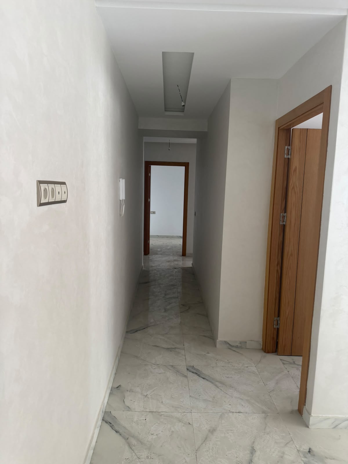 APPARTEMENT VIDE